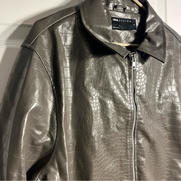 NEW ASOS DESIGN Harrington Faux Leather Jacket Men’s Size Extra Large Gray - Picture 3 of 7